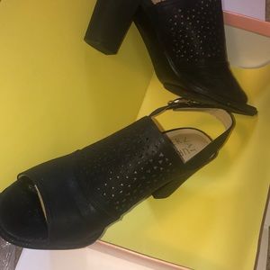 Comfortable Naturalizer shoes